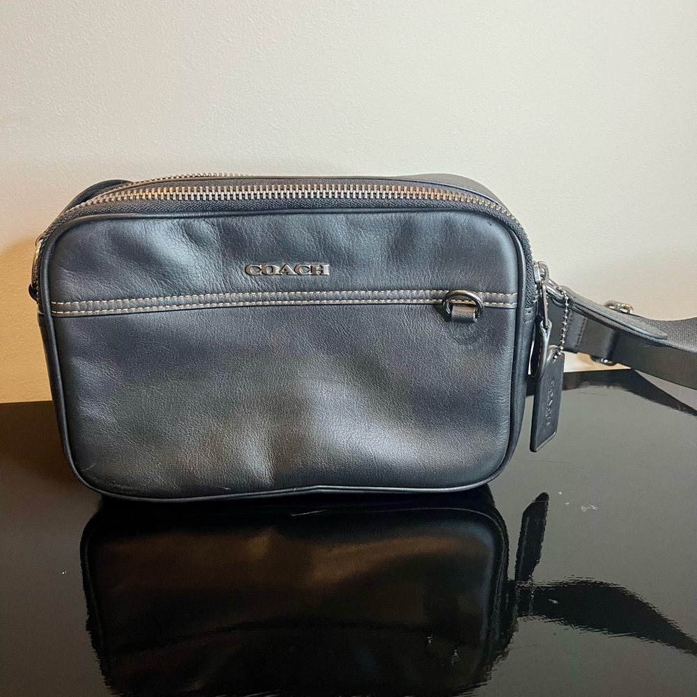 Coach Black Leather Graham Crossbody Purse